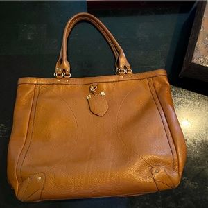 Rusk color, Nice thick leather shoulder purse with lots of compartments